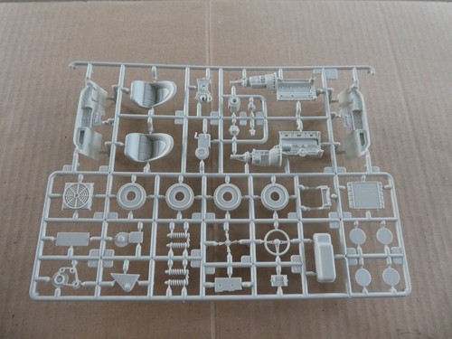 Revell model kit 07668 - kit, no
