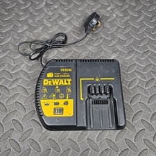 DeWalt DE0246 Battery Charger 24V NiMH NiCd Air Cooled 60 Mins Fast Charge