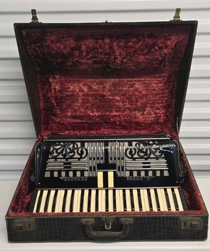 Vintage gus zoppi accordion - accordion, w