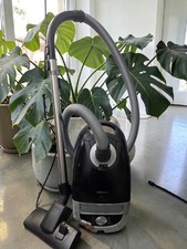 Miele S5211 300-2200w