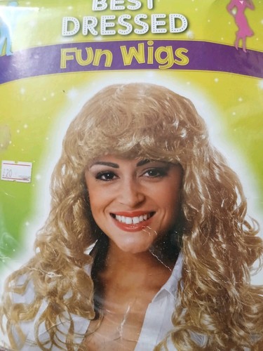 Long blond fringed - long,