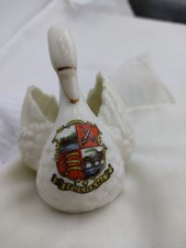 Crested china swan/posy holder