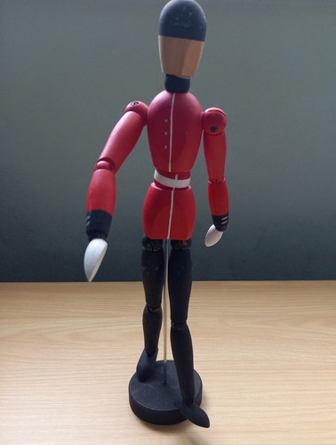 Articulated wooden mannequin - articulated,