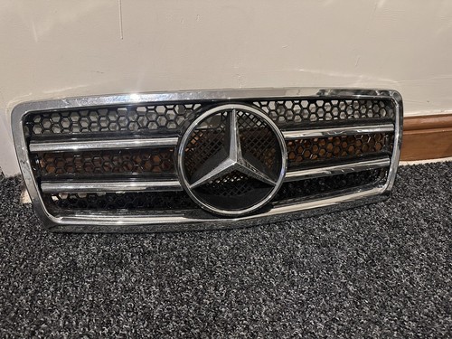 Mercedes w210 s210 grille - e,