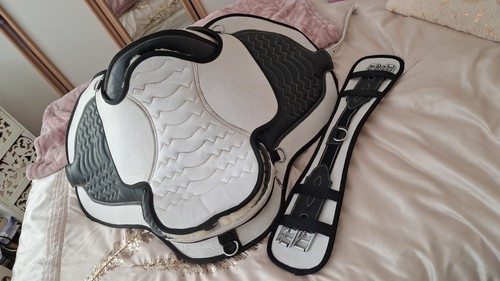 Synthetic treeless saddle - synthetic,