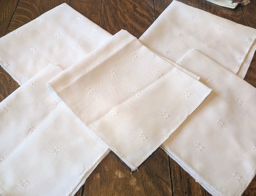 Vintage white napkins - vintage, x
