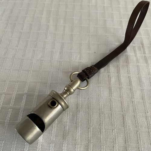 Rare military whistle wwi - military,