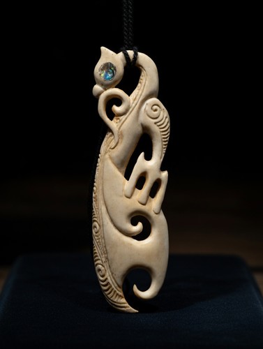 Large hand carved manaia hei - large, hand-carved