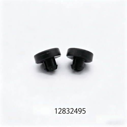 Trunk lid hinge - lid, clip