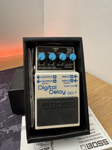 Boss digital delay guitar - digital,