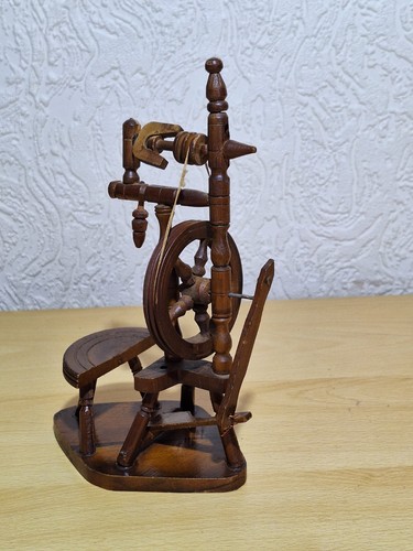 Miniature wooden spinning - miniature,