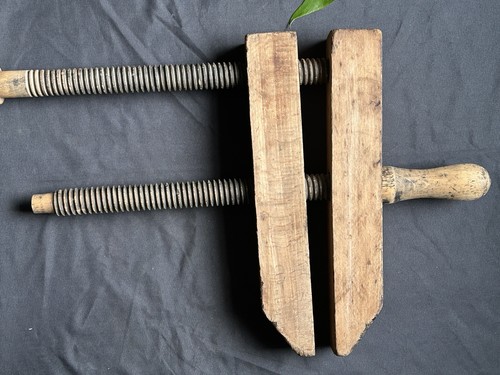 Very large wooden screw - screw, stem