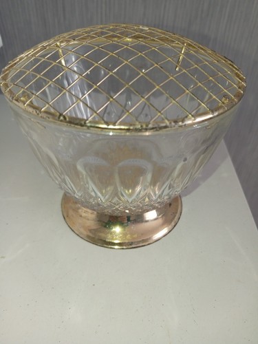 Vintage cut glass rose - ,