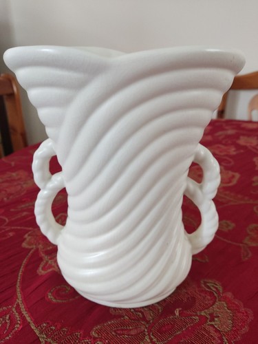Vintage sylvac white vase - white,