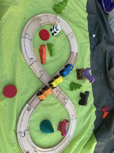 Wood magnetic train - train, and