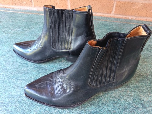 Pair black loblan western - of,
