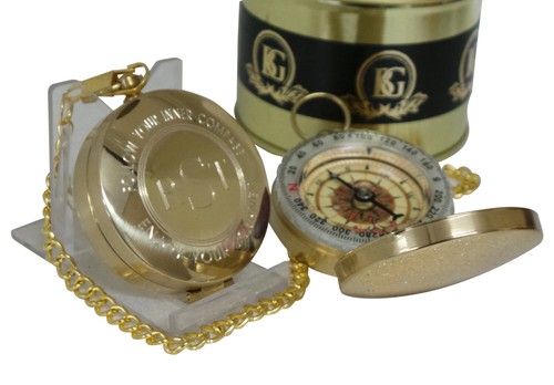 Engraved brass compass - ,