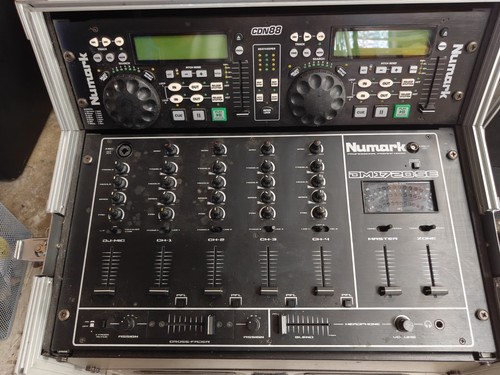 Numark dm1720 chan mixer - 4,