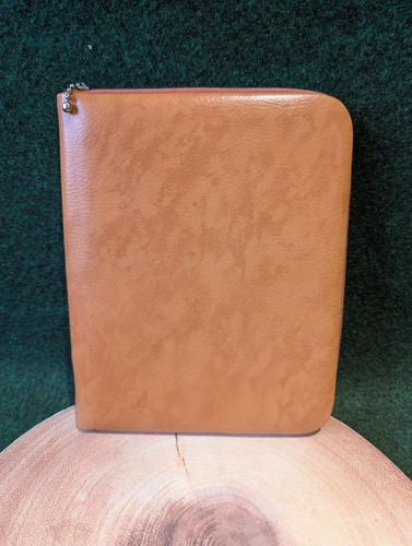 Vintage tan zipped travel - 📅,