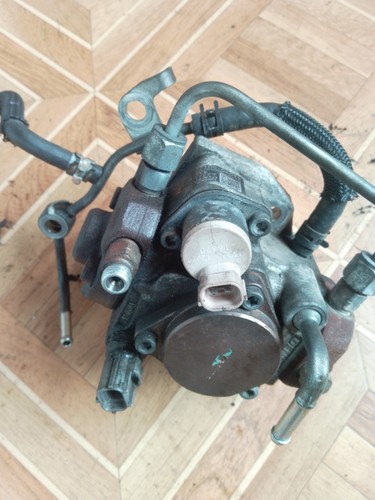 Genuine toyota auris fuel - genuine,