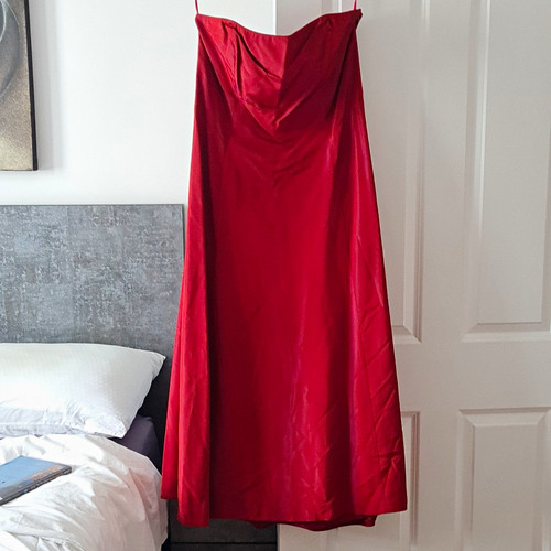 Début red satin maxi - début,