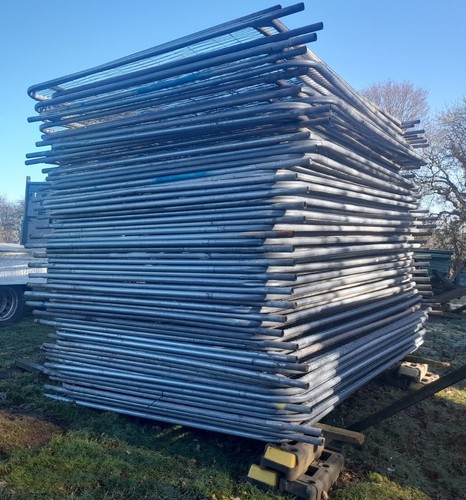 Heras fencing panels - fencing, *