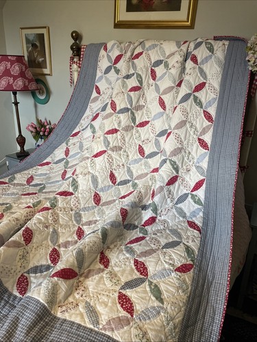Beautiful vintage laura ashley - laura,