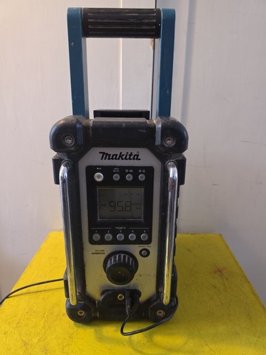 Makita dmr107 portable fm - dmr107,
