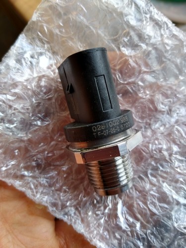 Genuine fuel rail high - genuine,