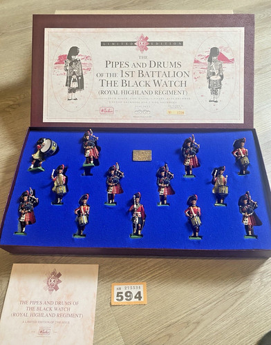 Britains 5196 pipes drums - pipes,
