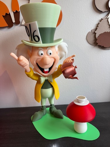 Disney mad hatter alice - mad, in