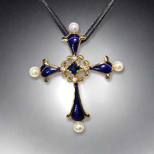 Antique style pendant - antique,