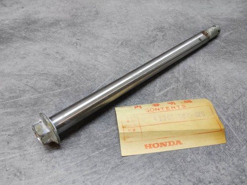 Front wheel axle cb125s - front,