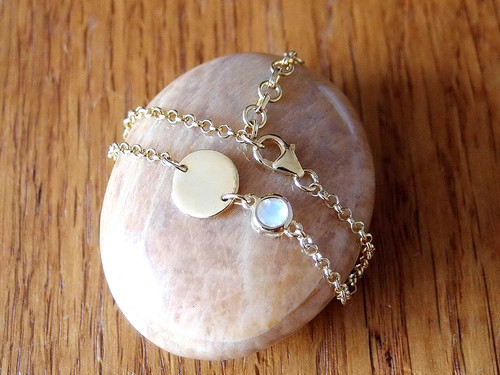 Sri lankan white moonstone - sri,