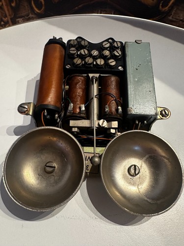 Vintage gpo bakelite 300 - gpo,