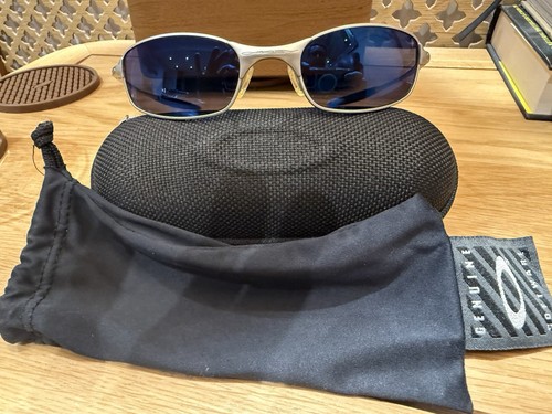 Rare vintage oakley juliet - rare,