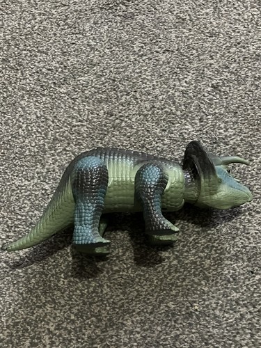 Triceratops dino riders - triceratops,
