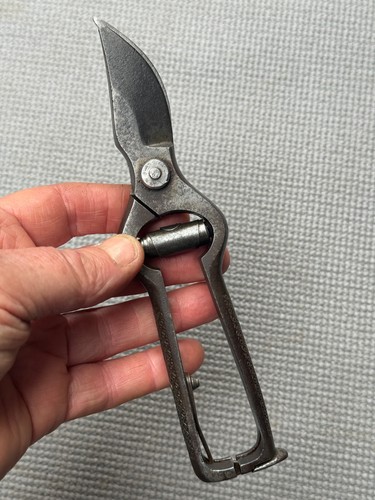 Vintage gardeners secateurs - vintage,
