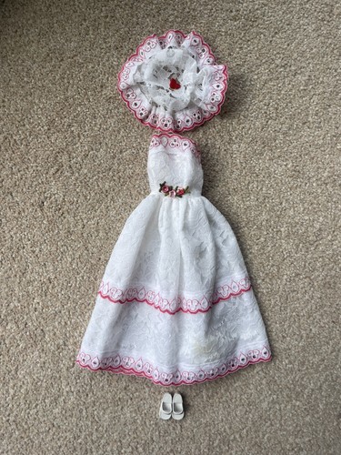 Sindy doll clothes - sindy, white