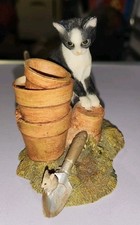 Sherratt & Simpson Black and