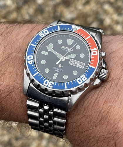 Gents seiko kinetic pepsi - gents,