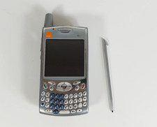 Retro 2000s Palm Treo 650 -