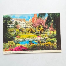 Lily Pond Central Gardens