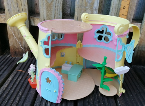 Fifi the flowertots watering - fifi,