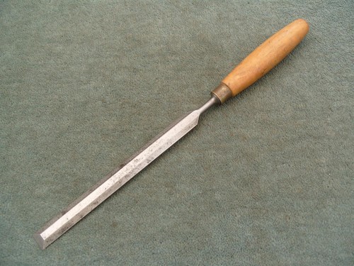 Wide bevel edged - bevel, paring