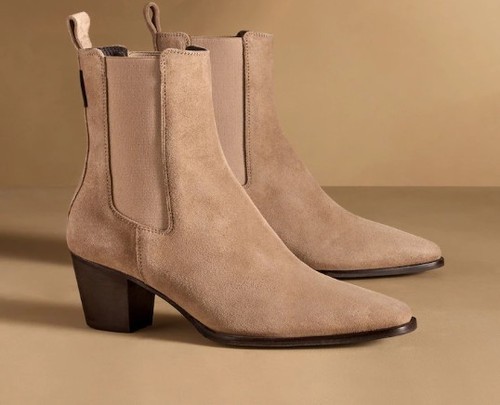 Russell bromley calle camel - bromley,