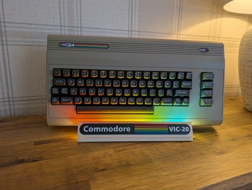 Vic retro display stand - retro,