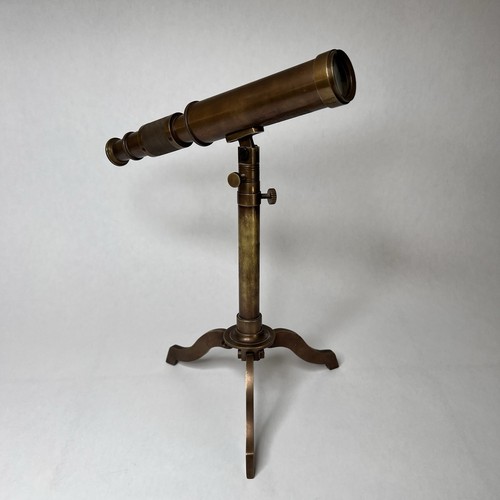 Vintage brass mini tabletop - brass,
