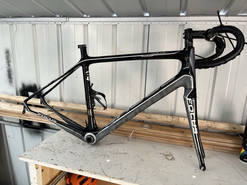 Focus izalco pro carbon road - carbon,