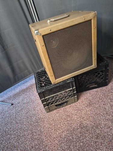 Vintage 1957 newcomb magnavox - vintage,